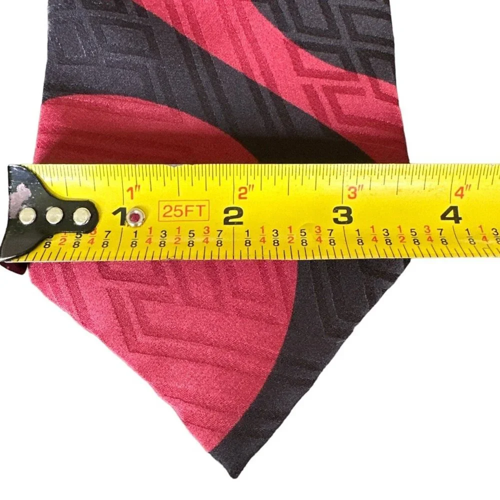 Vintage USA Made Damon 100% Silk Necktie Tie Silk Art Deco 56”x3.75”
